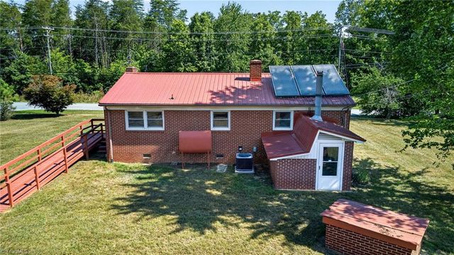 3400 Oak Ridge Road, Summerfield, NC 27358