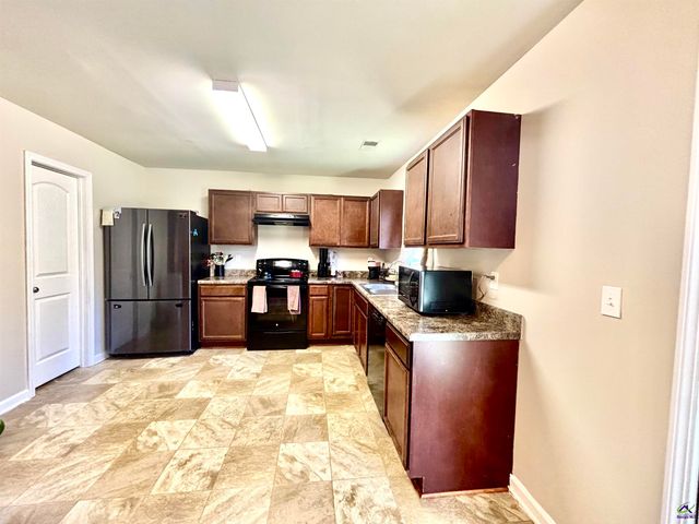 101 Sourwood Lane, Warner Robins, GA 31093