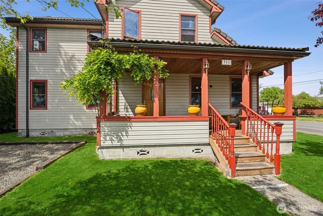 311 S Perkins Street, Buckley, WA 98321