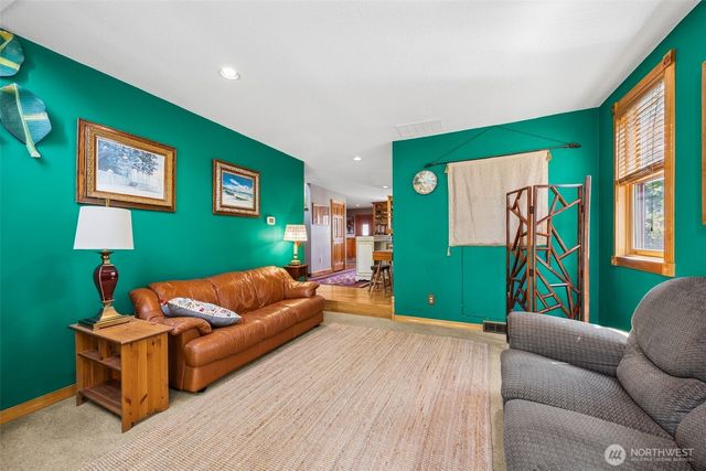 311 S Perkins Street, Buckley, WA 98321