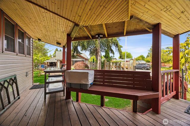 311 S Perkins Street, Buckley, WA 98321