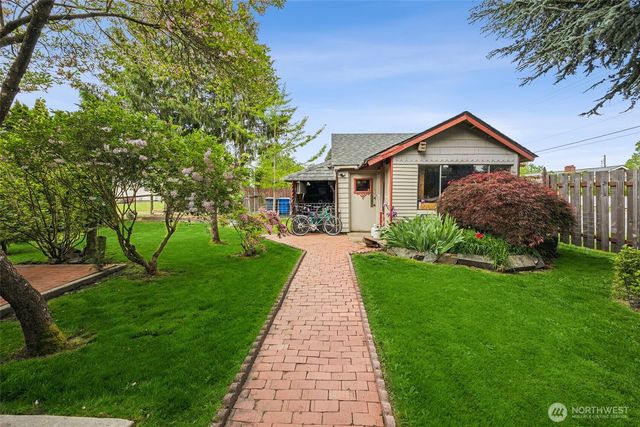 311 S Perkins Street, Buckley, WA 98321