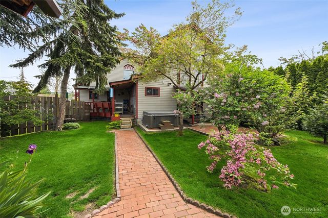 311 S Perkins Street, Buckley, WA 98321