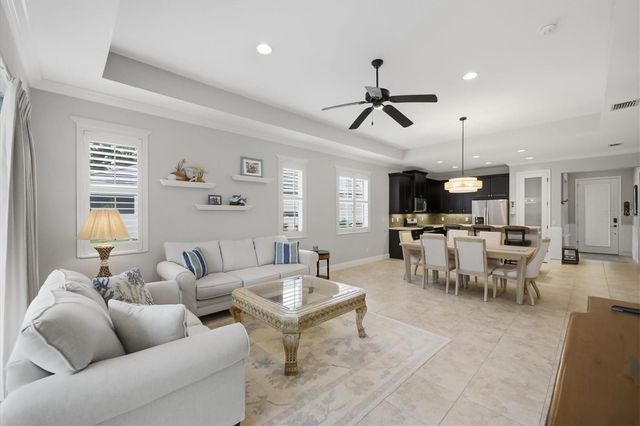 2905 TRUSTEE AVENUE, Sarasota, FL 34243