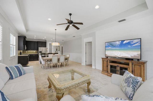2905 TRUSTEE AVENUE, Sarasota, FL 34243