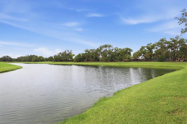 2905 TRUSTEE AVENUE, Sarasota, FL 34243