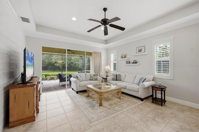 2905 TRUSTEE AVENUE, Sarasota, FL 34243
