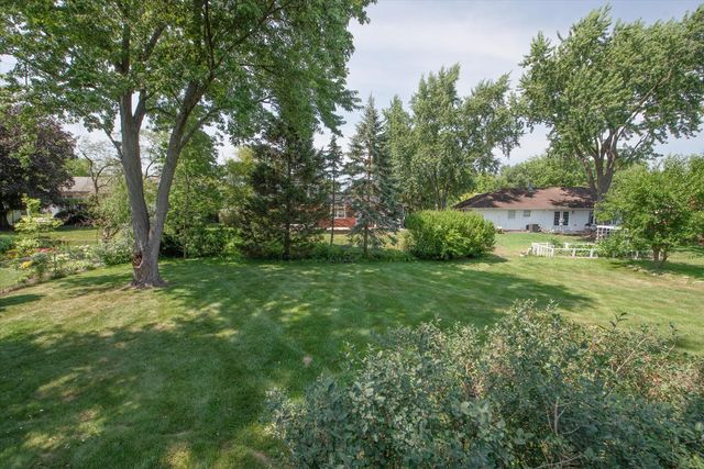 1058 W Illinois Avenue, Palatine, IL 60067