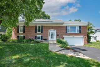 1058 W Illinois Avenue, Palatine, IL 60067