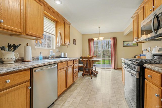 1703 Aspen Court, Goshen, IN 46526