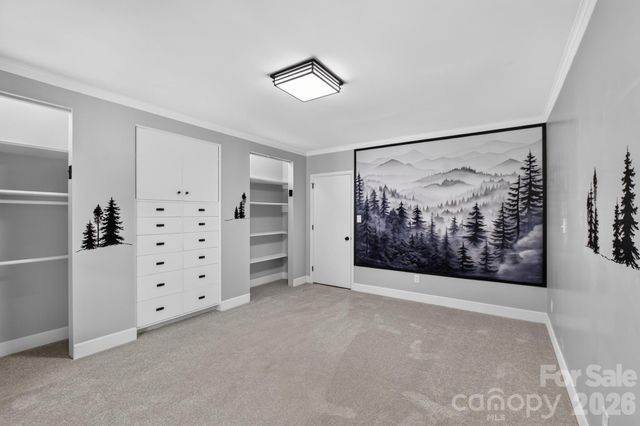 935 Ridgewood Drive NE, Lenoir, NC 28645