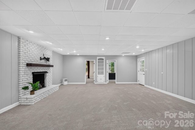 935 Ridgewood Drive NE, Lenoir, NC 28645