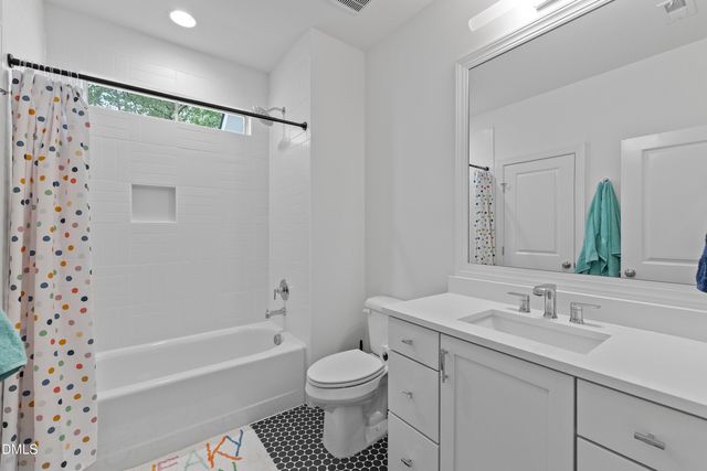 807 Crimson Ridge Trail, Fuquay Varina, NC 27526