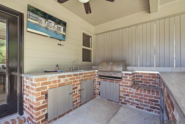 10069 Serene Rd, Denham Springs, LA 70726