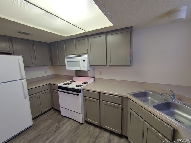 6316 Cambridge Dr Apt 1, San Antonio, TX 78218