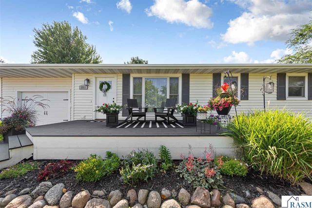 1314 N 5th Street, St. Peter, MN 56082