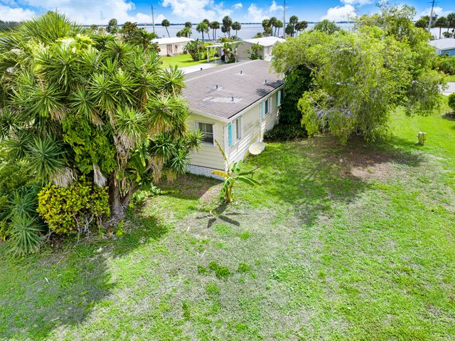 7500 Agawam Road, Sebastian, FL 32976