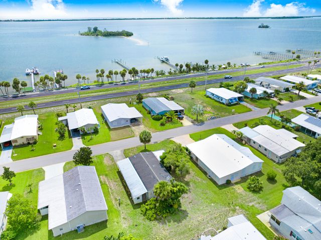 7500 Agawam Road, Sebastian, FL 32976