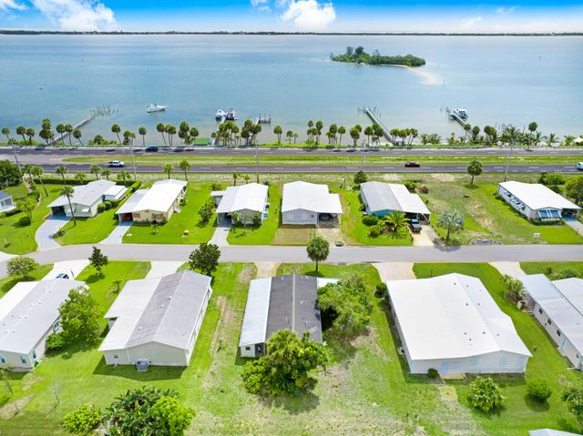 7500 Agawam Road, Sebastian, FL 32976
