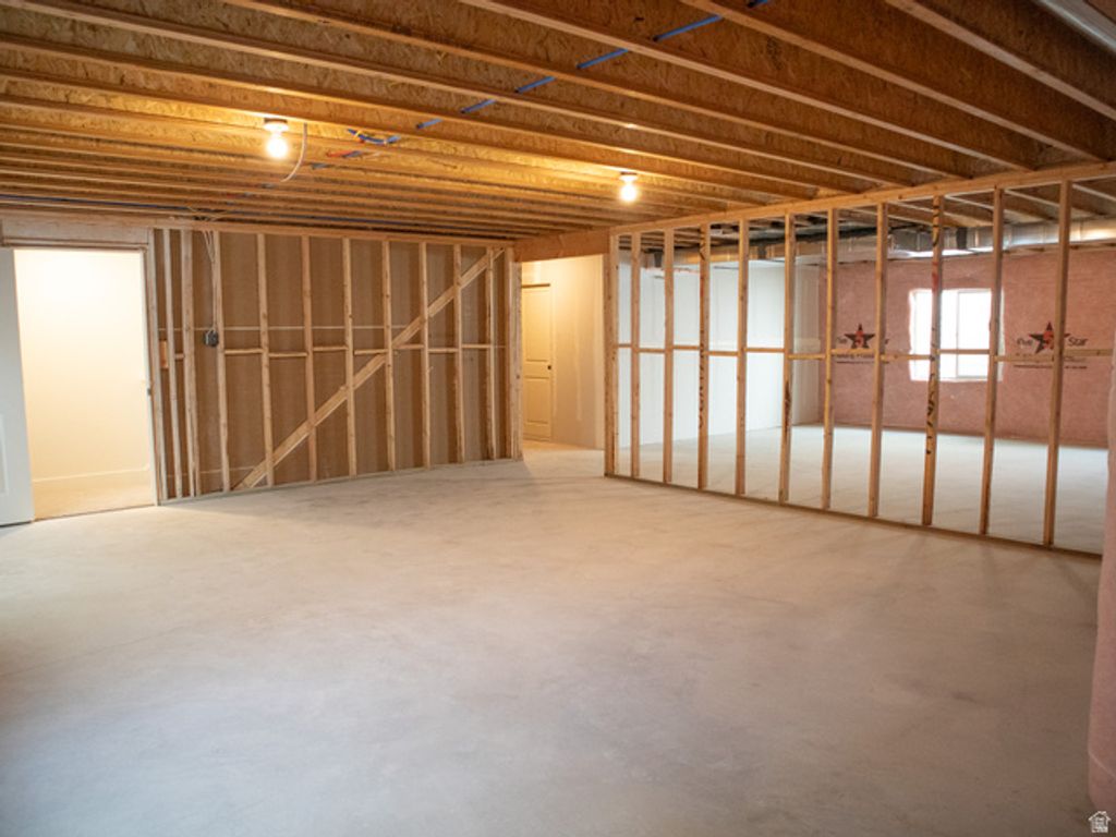 Image 10 of property listing at 695 E WADDELL STREET LOT #103, Eagle Mountain, UT 84005