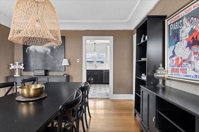 330 E Saint Charles Road, Elmhurst, IL 60126