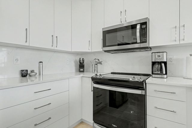 3600 Mystic Pointe Drive 1916, Aventura, FL 33180