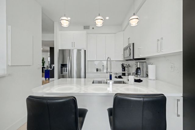 3600 Mystic Pointe Drive 1916, Aventura, FL 33180