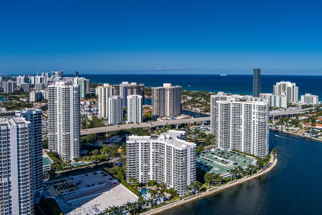 3600 Mystic Pointe Drive 1916, Aventura, FL 33180