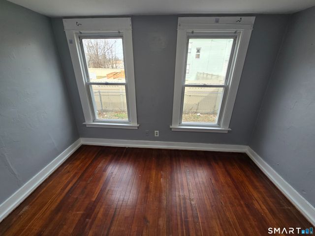 24 Watson Street, New Haven, CT 06511