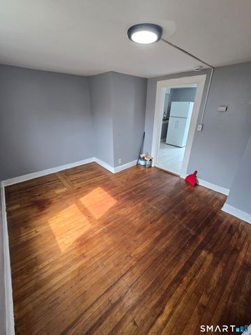 24 Watson Street, New Haven, CT 06511