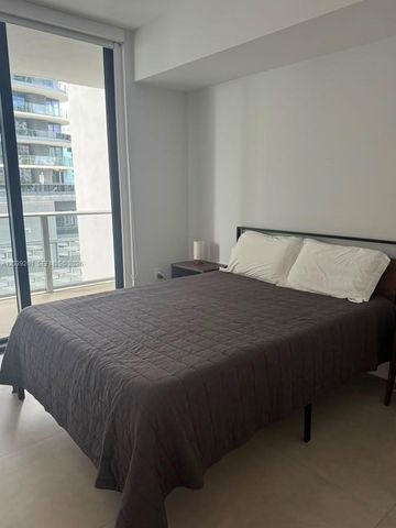 1010 Brickell Ave 1807, Miami, FL 33131