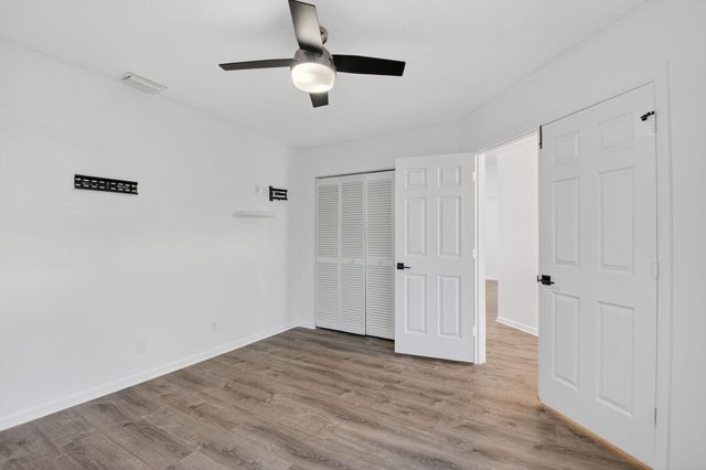 9074 Chatsworth Cascades, Boca Raton, FL 33434