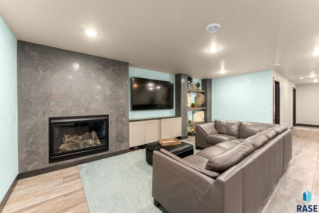 47109 Dorothy St Street, Harrisburg, SD 57032