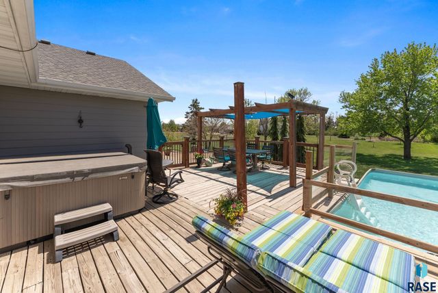 47109 Dorothy St Street, Harrisburg, SD 57032