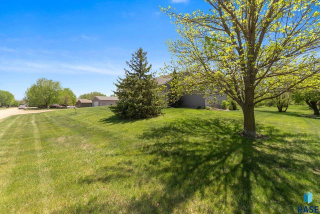47109 Dorothy St Street, Harrisburg, SD 57032