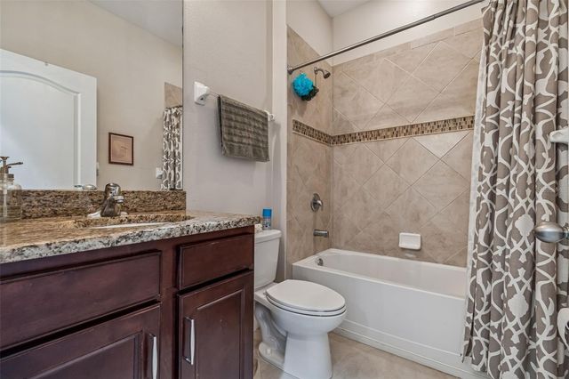 7432 47TH AVENUE CIRCLE E, Bradenton, FL 34203