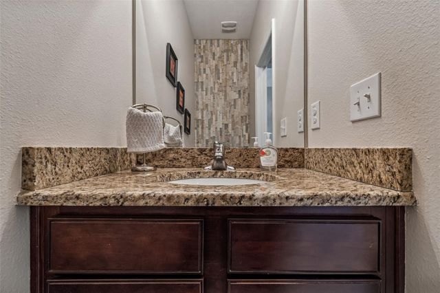 7432 47TH AVENUE CIRCLE E, Bradenton, FL 34203