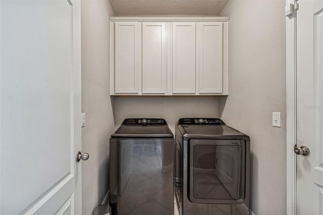 7432 47TH AVENUE CIRCLE E, Bradenton, FL 34203