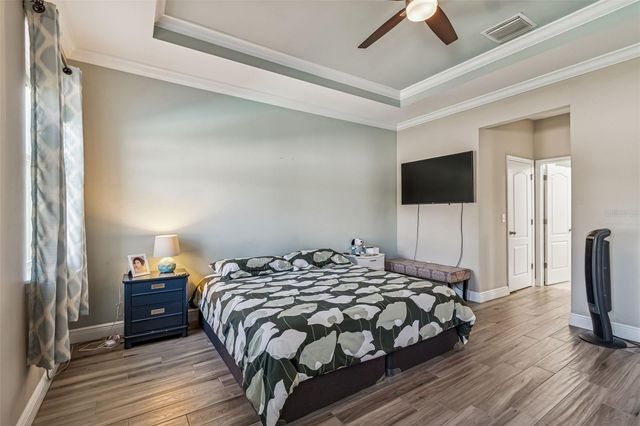 7432 47TH AVENUE CIRCLE E, Bradenton, FL 34203