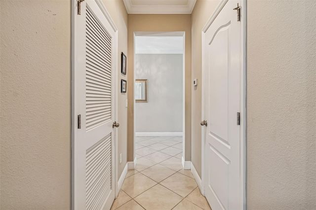 7432 47TH AVENUE CIRCLE E, Bradenton, FL 34203