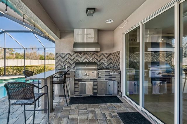 7432 47TH AVENUE CIRCLE E, Bradenton, FL 34203