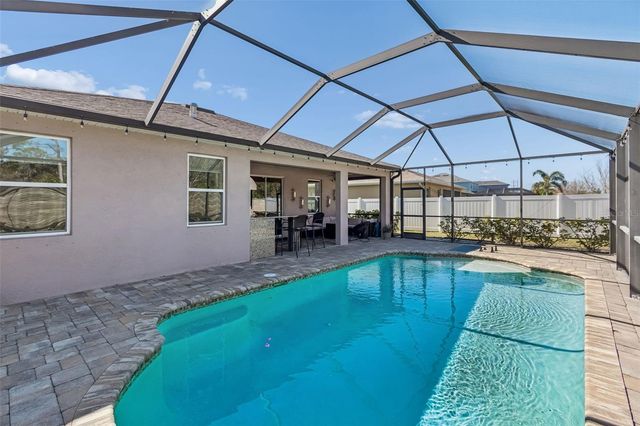 7432 47TH AVENUE CIRCLE E, Bradenton, FL 34203