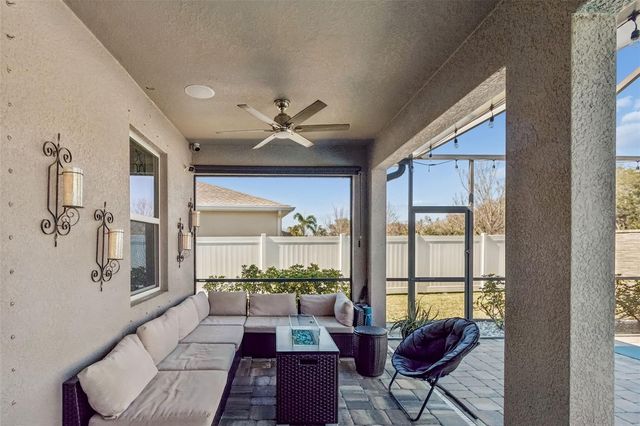 7432 47TH AVENUE CIRCLE E, Bradenton, FL 34203