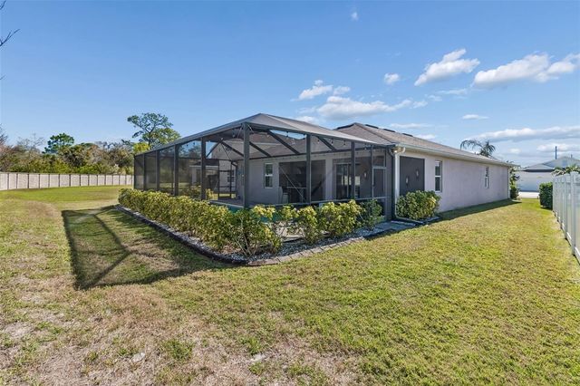 7432 47TH AVENUE CIRCLE E, Bradenton, FL 34203