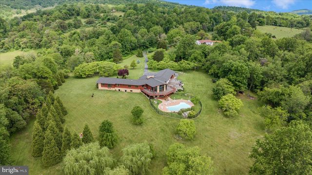 9237 FROSTOWN RD, Middletown, MD 21769