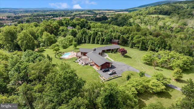 9237 FROSTOWN RD, Middletown, MD 21769