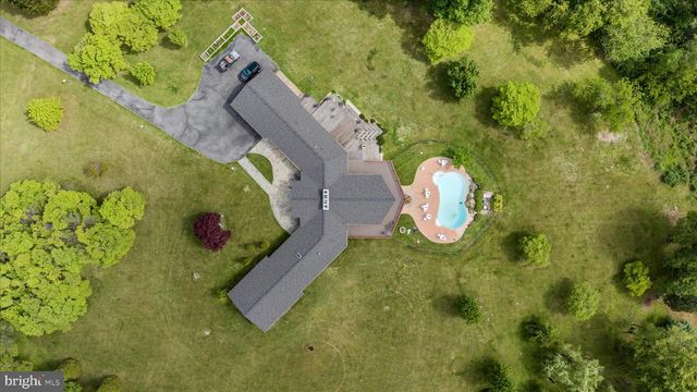 9237 FROSTOWN RD, Middletown, MD 21769