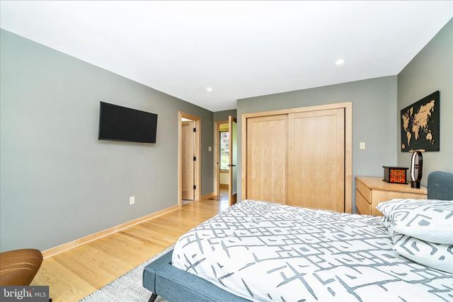 9237 FROSTOWN RD, Middletown, MD 21769