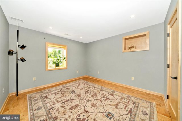 9237 FROSTOWN RD, Middletown, MD 21769