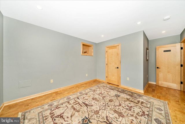 9237 FROSTOWN RD, Middletown, MD 21769